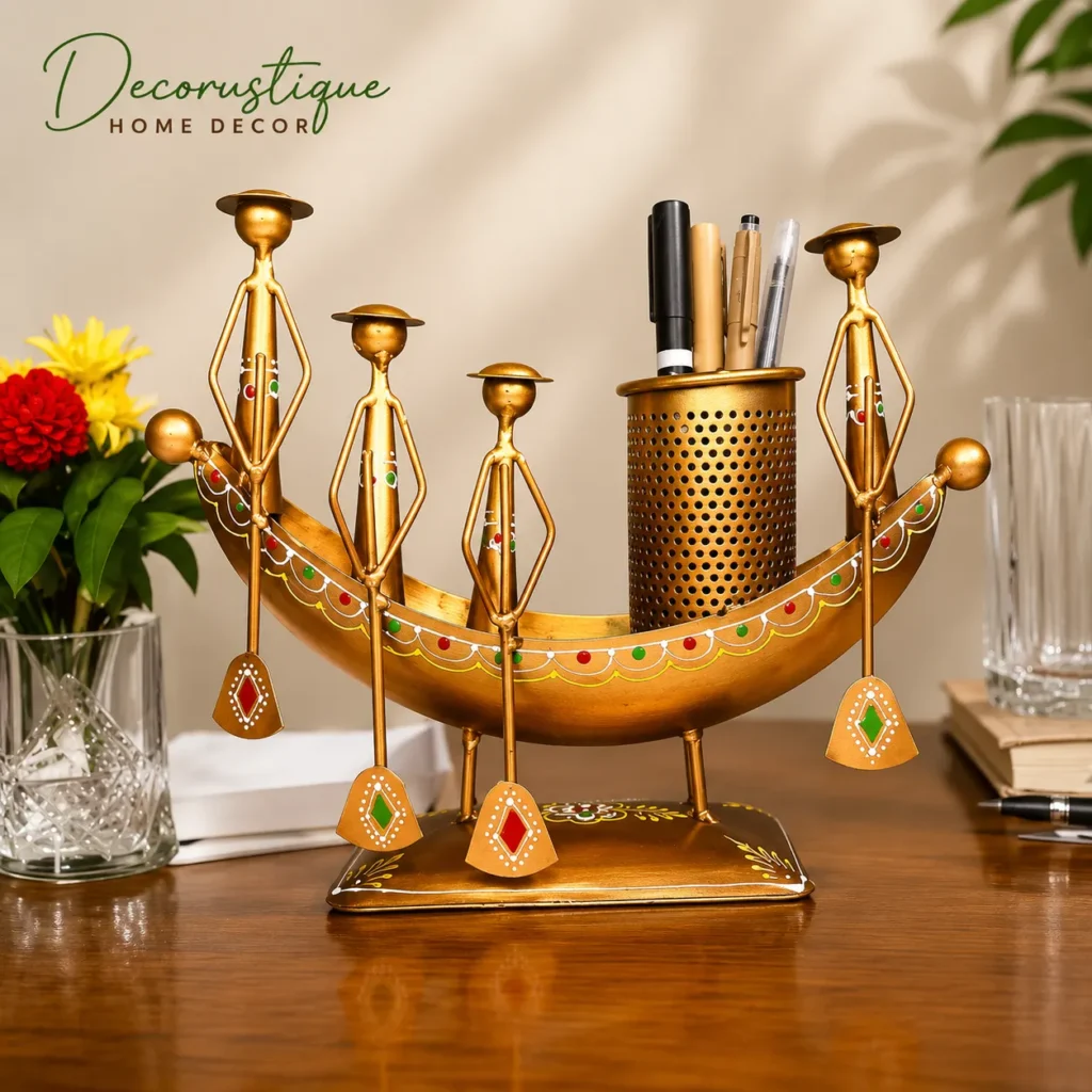 metal boat pen stand
